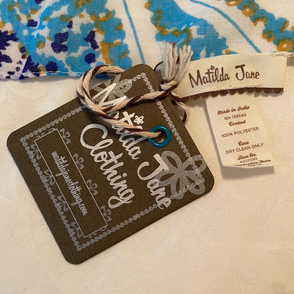 Matilda Jane Wrap Scarf sarong Shawl Blue White Beachy Tropical Cruise Gift NEW - Picture 3 of 5